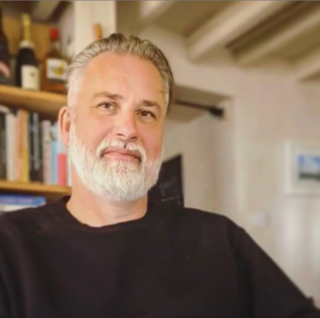 46CE9B22-6041-4919-906E-C191F8C8A720